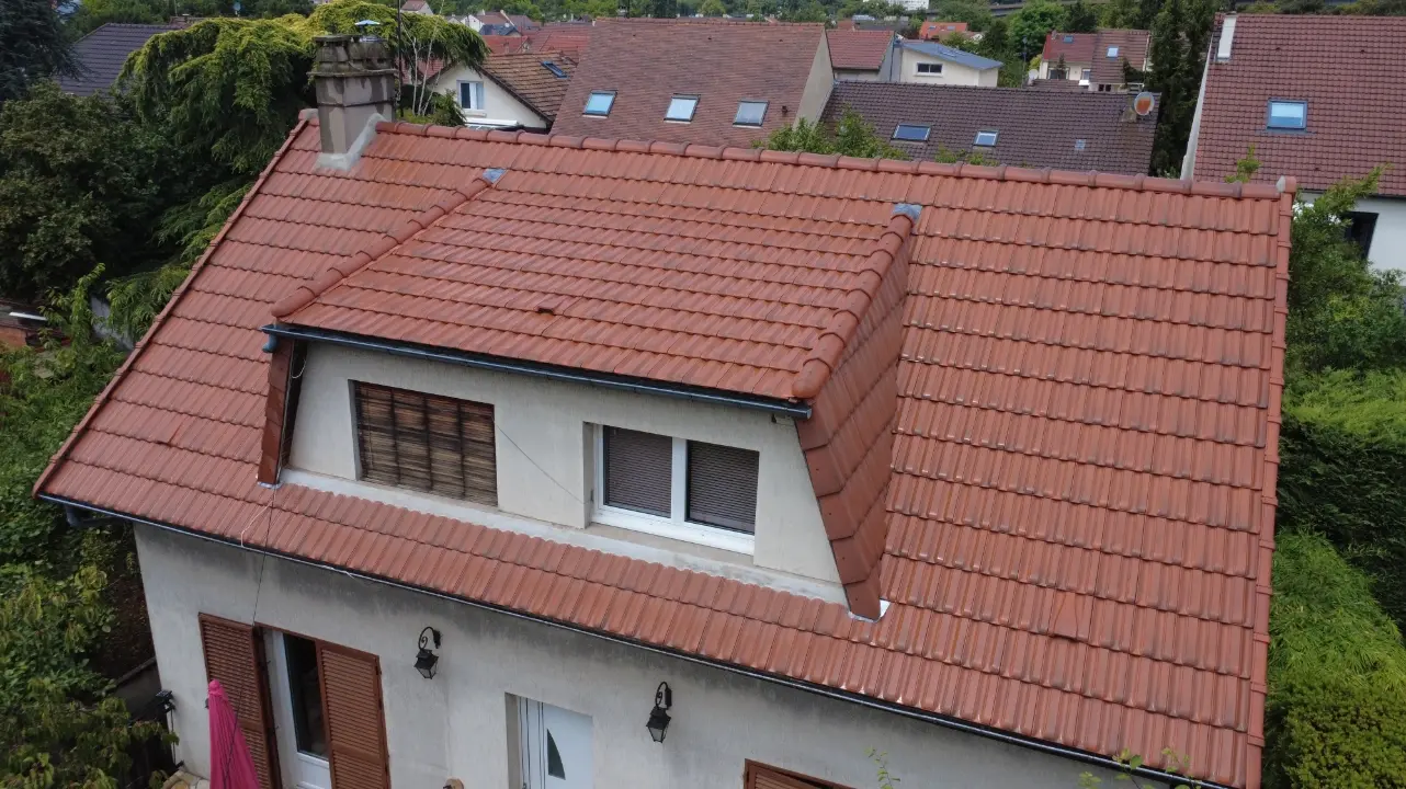 Couverture en tuiles après rénovation